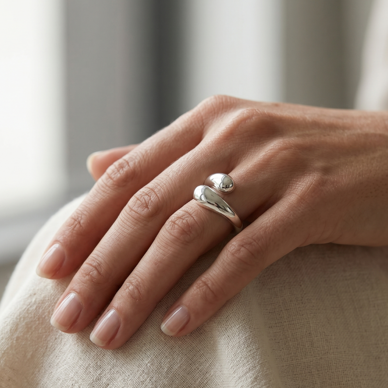 Luvara Arc Statement Ring