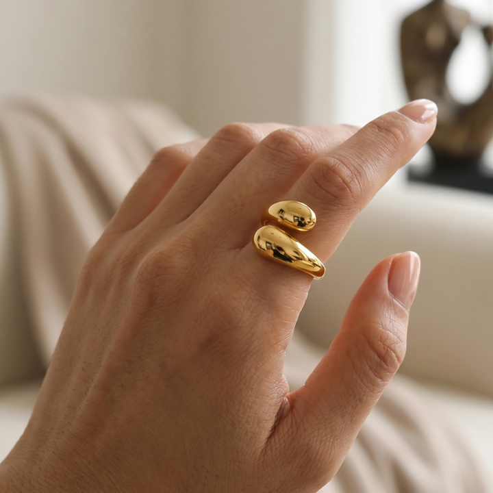 Luvara Arc Statement Ring