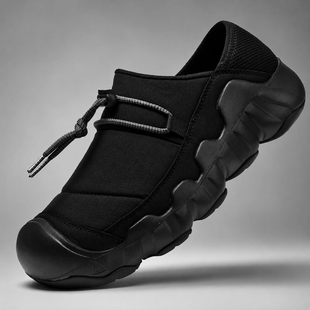 Ustero Ridge Trail Sneakers