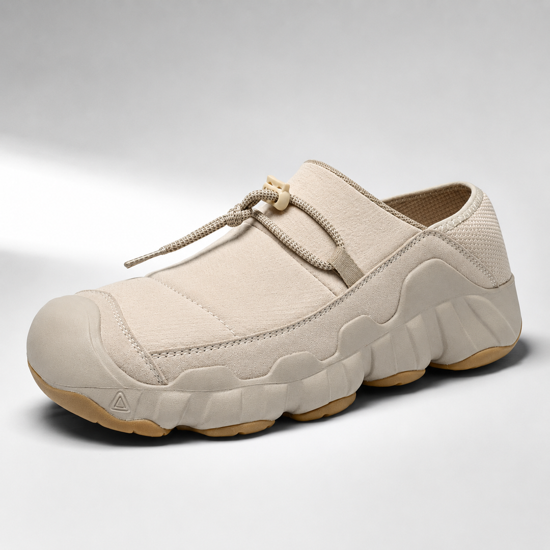 Ustero Ridge Trail Sneakers