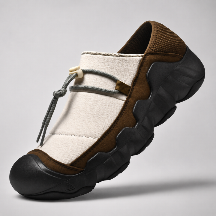 Ustero Ridge Trail Sneakers