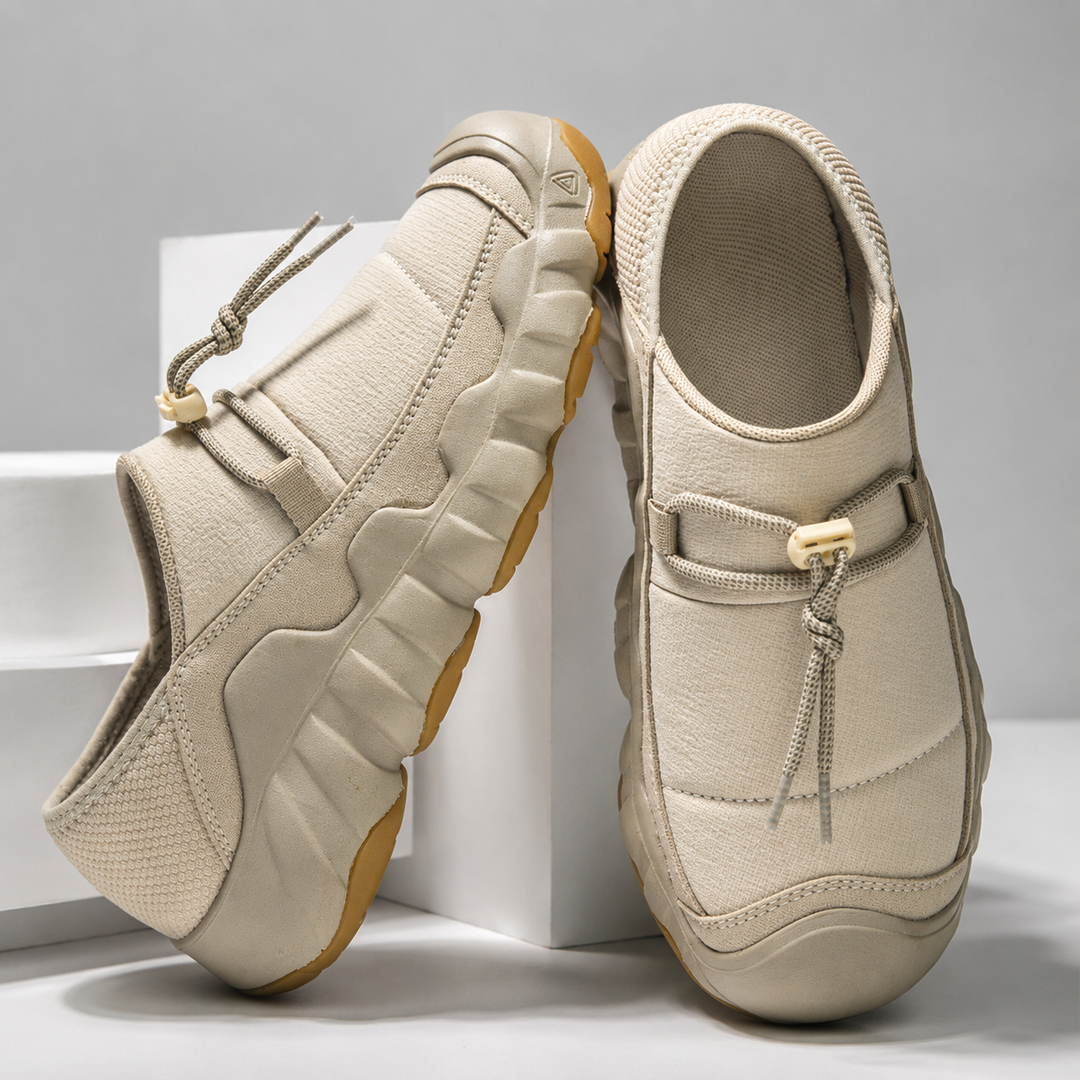 Ustero Ridge Trail Sneakers