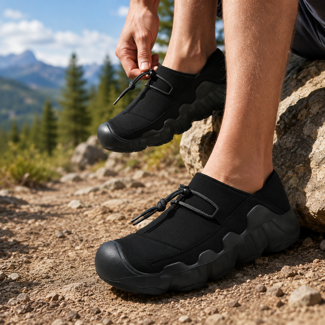 Ustero Ridge Trail Sneakers