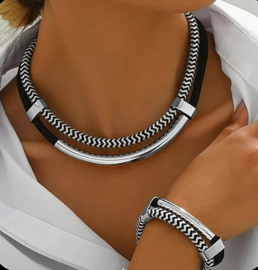 Celine Curve Set