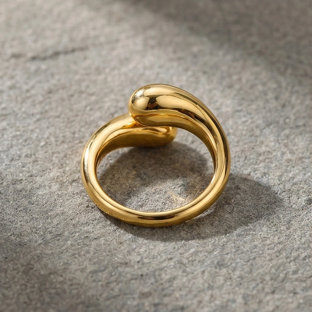 Luvara Arc Statement Ring