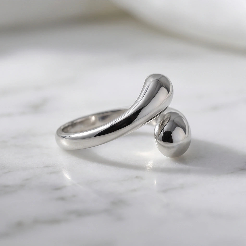 Luvara Arc Statement Ring